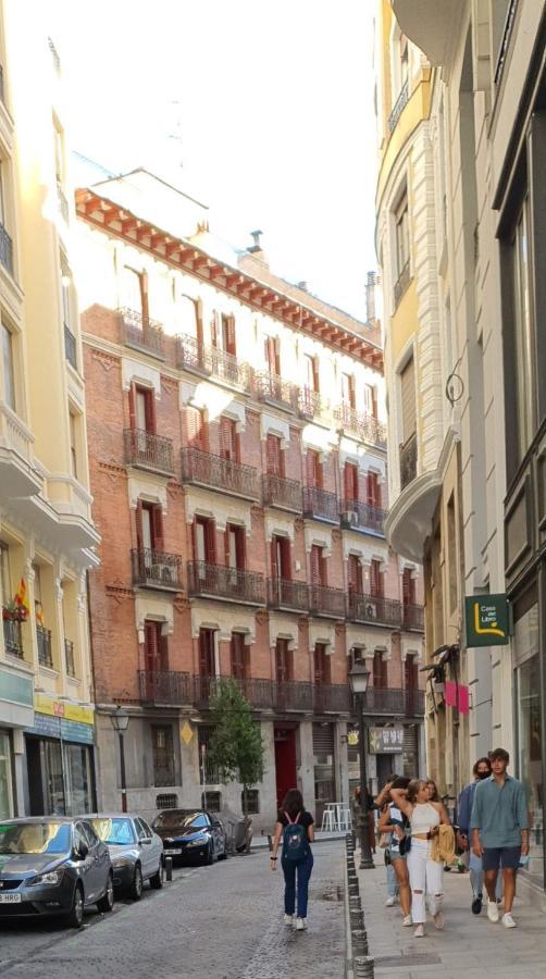 Gran Via. Salud. Puerta Del Sol. Callao. Madrid Exteriör bild