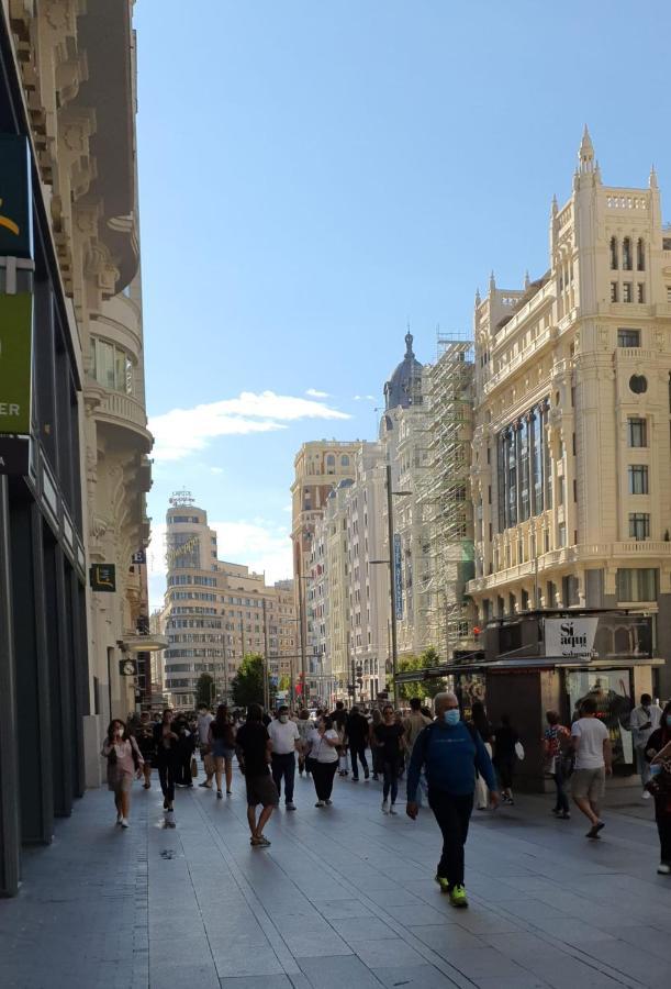 Gran Via. Salud. Puerta Del Sol. Callao. Madrid Exteriör bild
